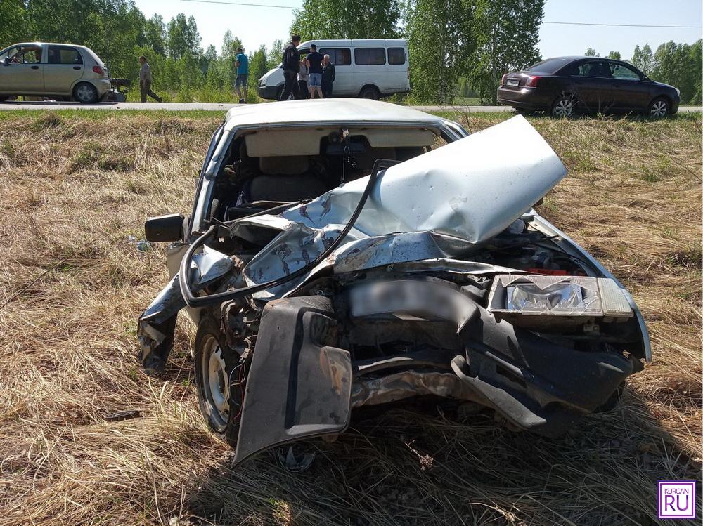 В легковом авто пострадал пассажир/Фото УГИБДД УМВД России по Курганской области